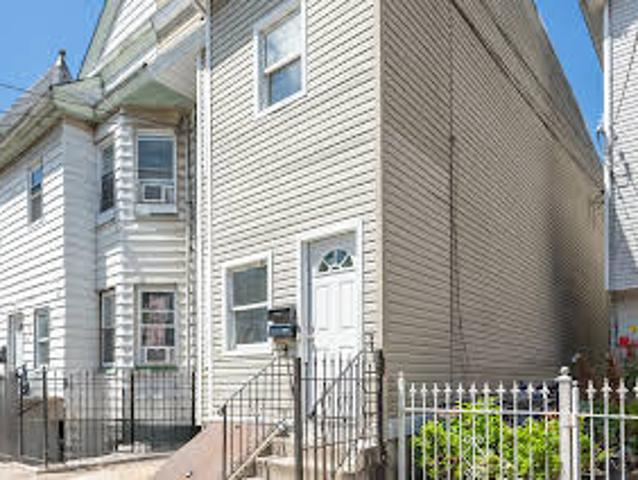 Apartment for sale in Newark Apartment for sale in Newark