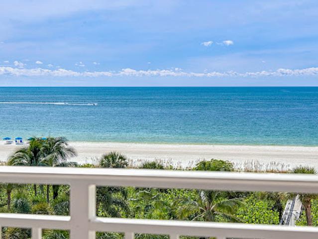 Apartment for sale in Marco Island, Collier County