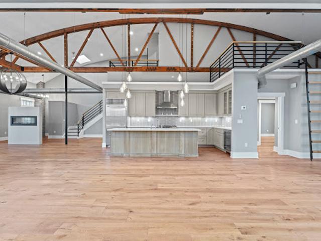 Apartment for sale in Guilford