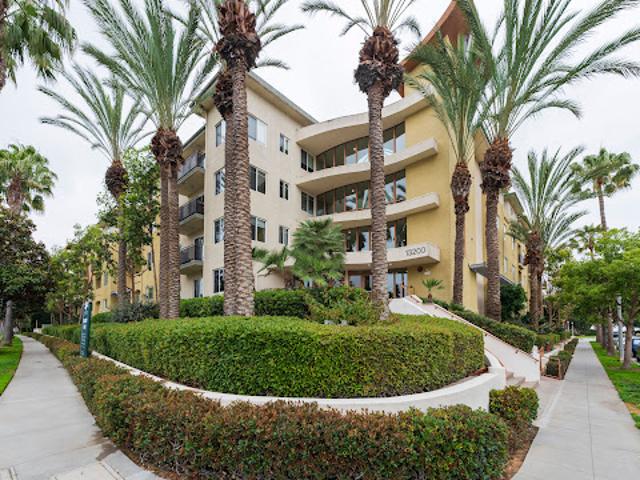 Apartment for sale in Los Angeles