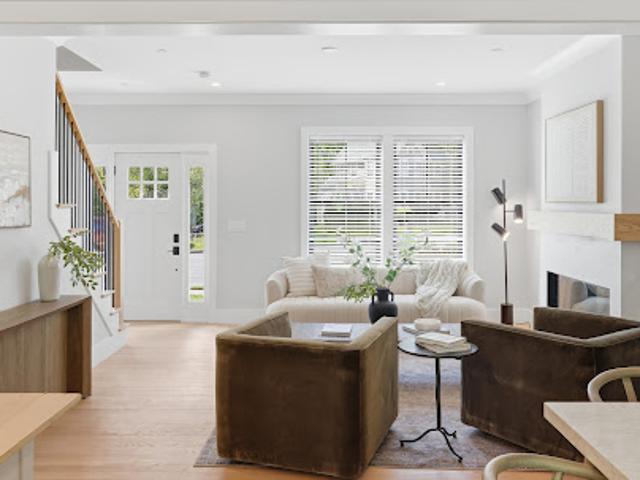 Apartment for sale in Bedford, Massachusetts