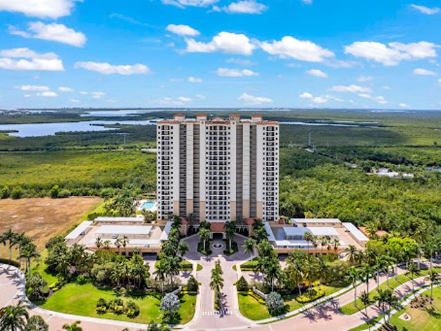 Apartment for sale in Naples, Florida