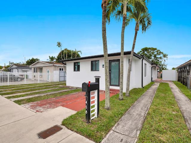 Apartment for sale in Hialeah, Florida