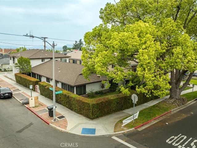 Apartment for sale in Burbank Apartment for sale in Burbank