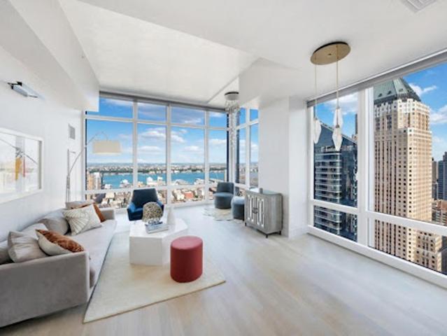 Apartment for sale in Arverne, New York