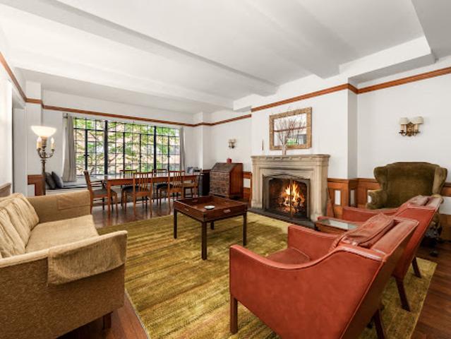 Apartment for sale in Arverne, New York