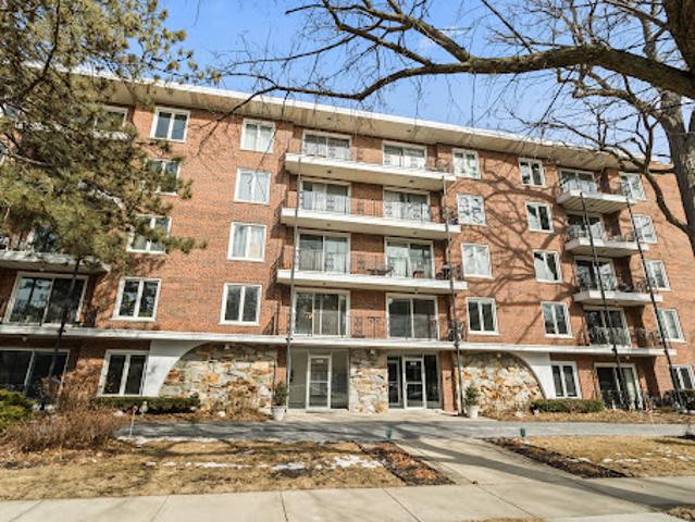 Apartment for sale in Evanston Apartment for sale in Evanston