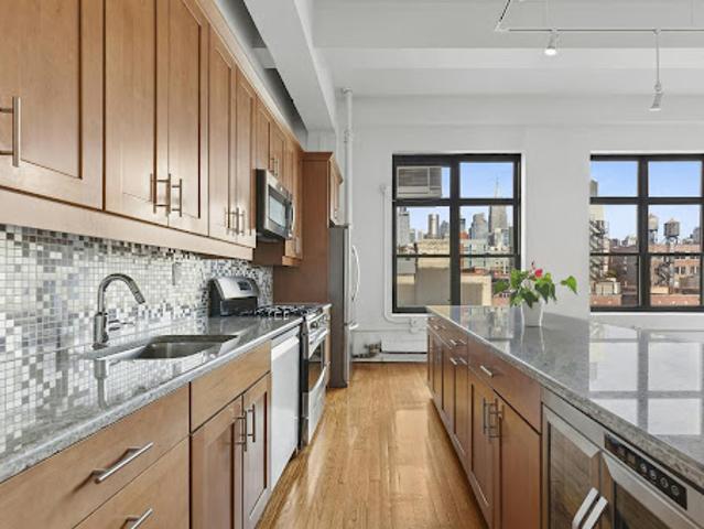 Apartment for sale in Arverne, New York