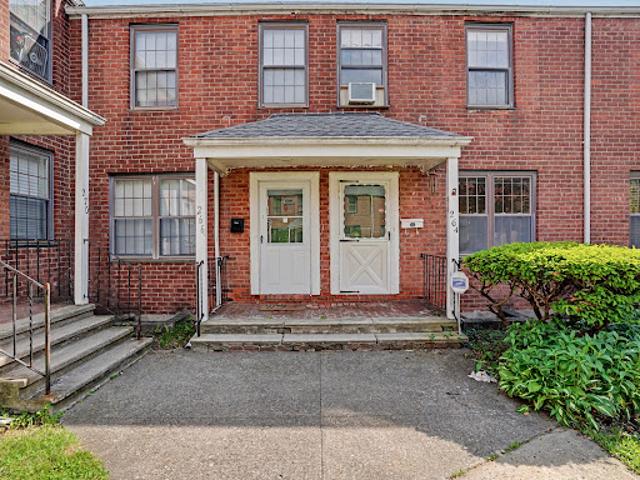 Apartment for sale in Bridgeport, Connecticut