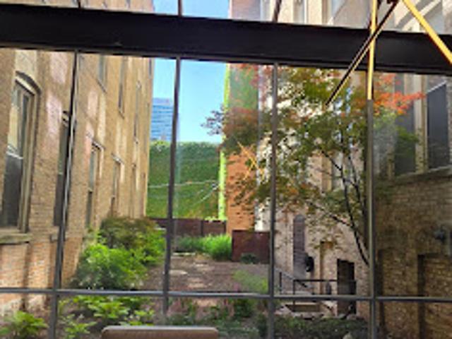 Apartment for sale in Chicago, Cook County