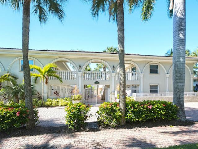 Apartment for sale in Naples, Florida