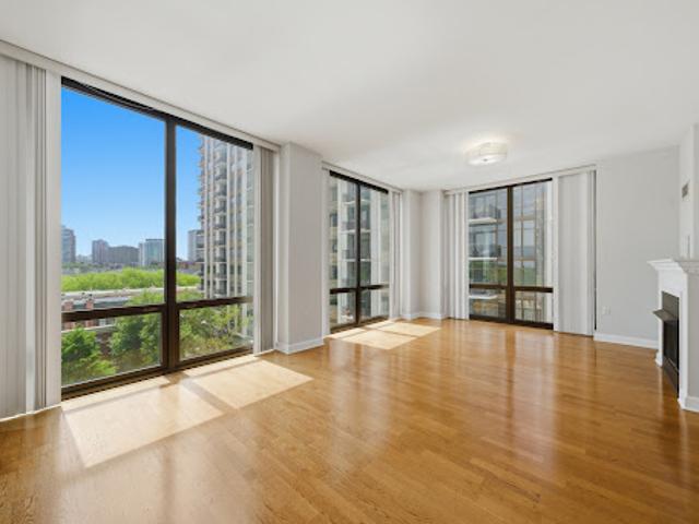 Apartment for sale in Chicago Park, Illinois