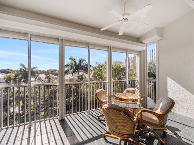 Apartment for sale in Naples, Florida