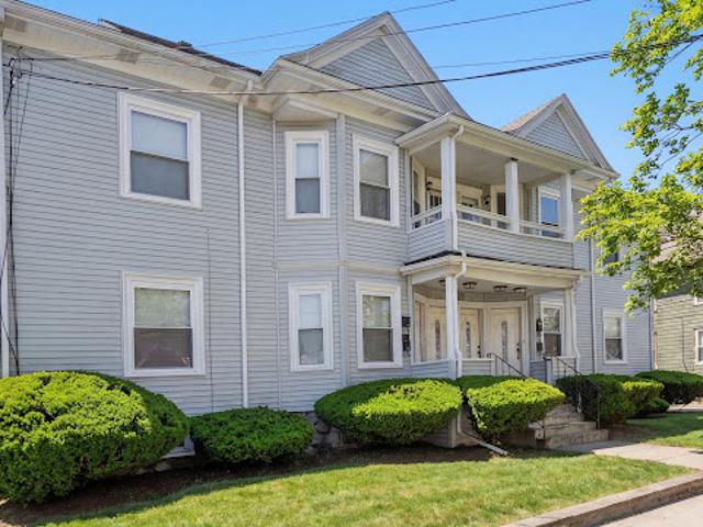 Apartment for sale in Waltham, Massachusetts