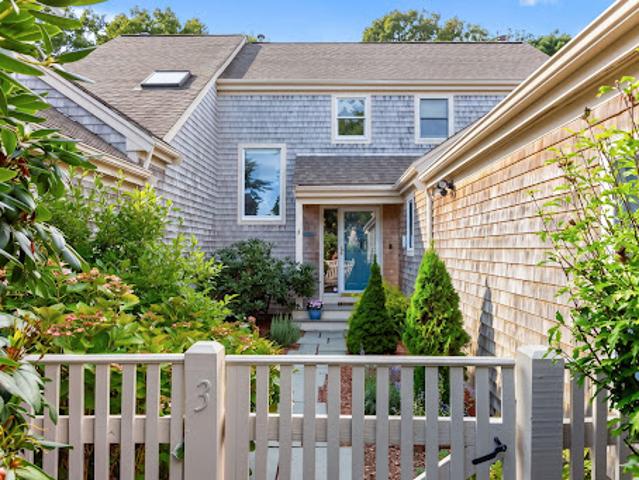 Apartment for sale in South Yarmouth, Massachusetts