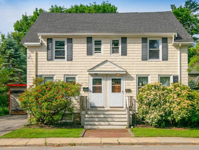 Apartment for sale in Cape Elizabeth, Maine