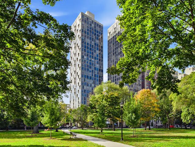 Apartment for sale in Chicago, Cook County