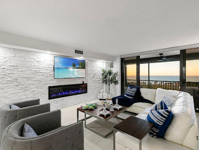 Apartment for sale in Naples, Florida