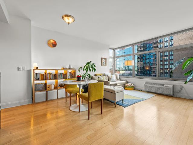 Apartment for sale in Hudson, New Jersey