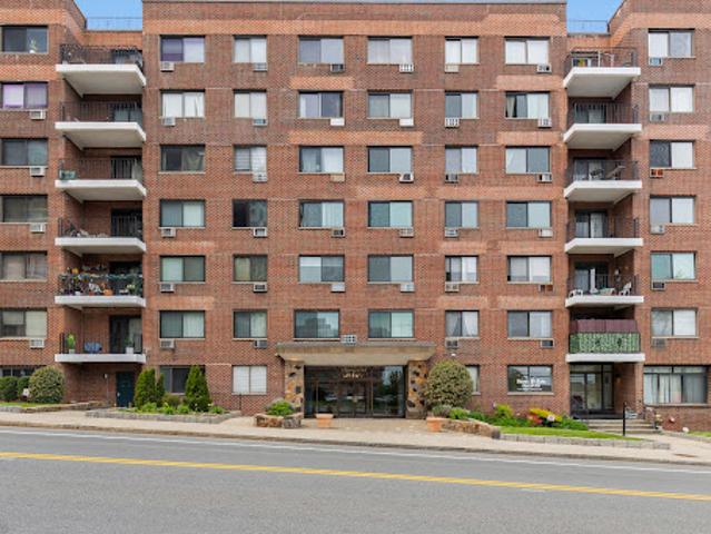 Apartment for sale in White Plains, New York