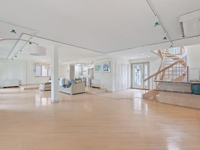 Apartment for sale in Edgewater Apartment for sale in Edgewater