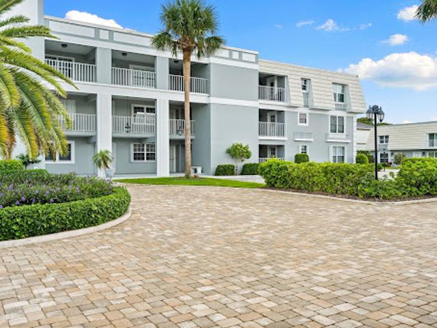Apartment for sale in Vero Beach, Florida