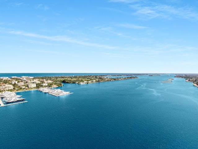 Apartment for sale in West Palm Beach Apartment for sale in West Palm Beach