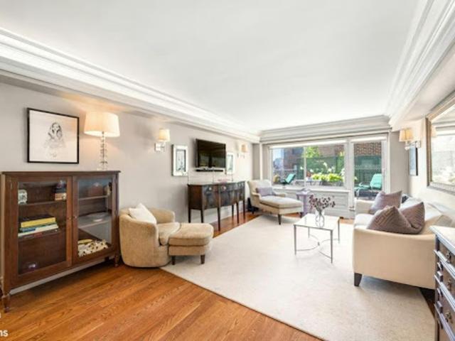 Apartment for sale in New York, Arverne