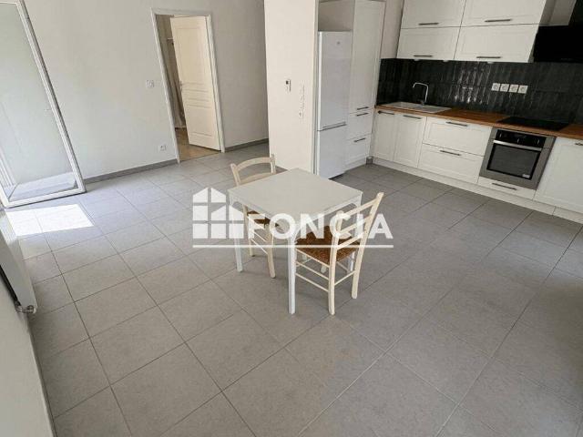 Appartement location à Pierres, Tournon-sur-Rhône