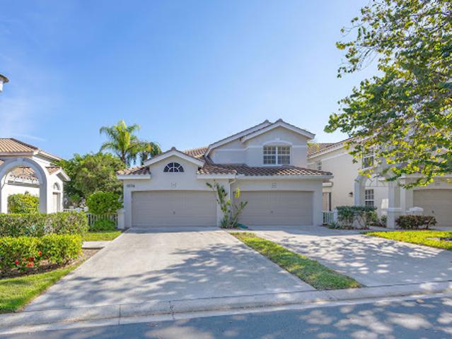 Apartment for sale in Naples, Florida