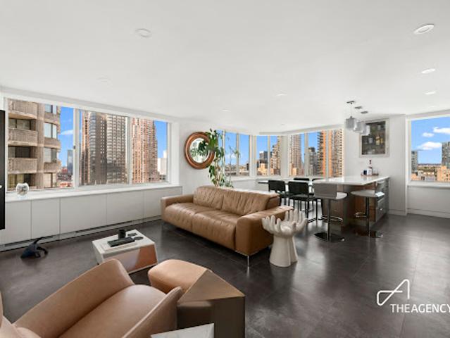 Apartment for sale in Arverne, New York