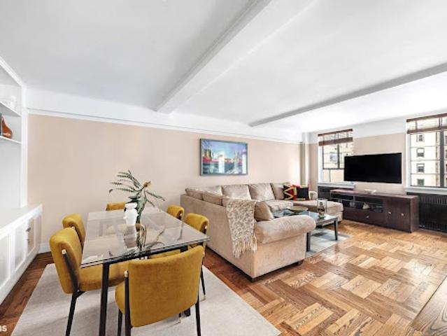 Apartment for sale in New York, Arverne