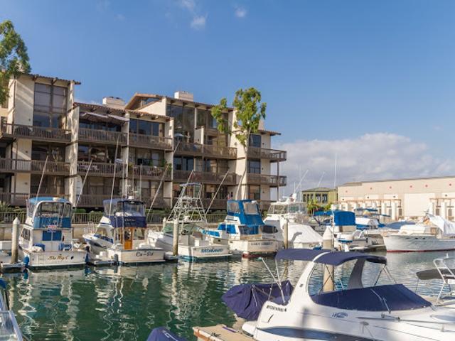 Apartment for sale in Long Beach, California