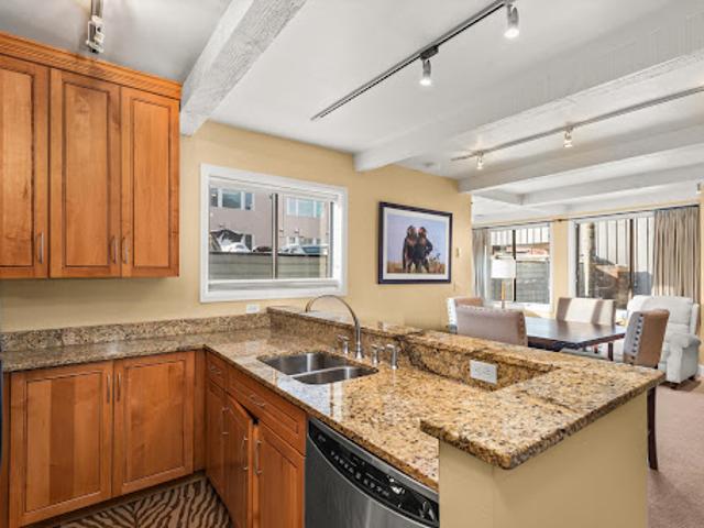 Apartment for sale in Aspen, Pitkin County