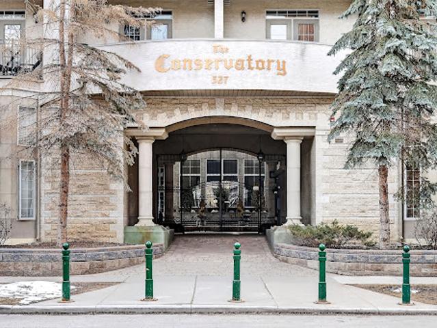 Apartment for sale in Northwest, Alberta