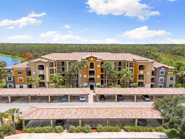 Apartment for sale in Naples, Florida