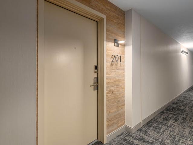 Apartment for sale in Lakewood, Ohio
