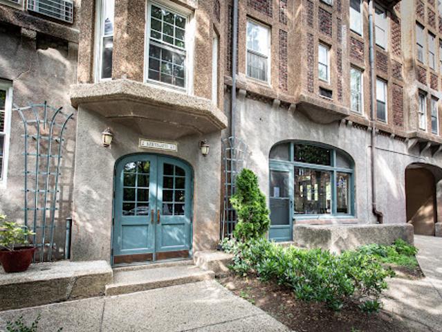 Apartment for sale in Queens, Arverne