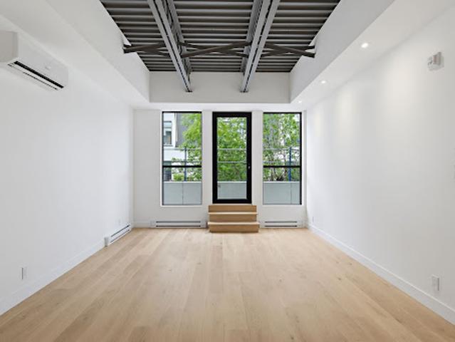 Apartment for rent in St. Leonard's, Quebec