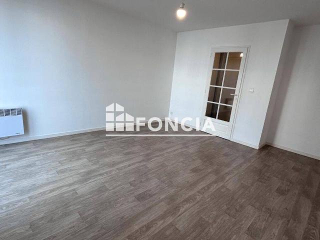 Appartement location à Le Bourg sous la Roche, La Roche-sur-Yon