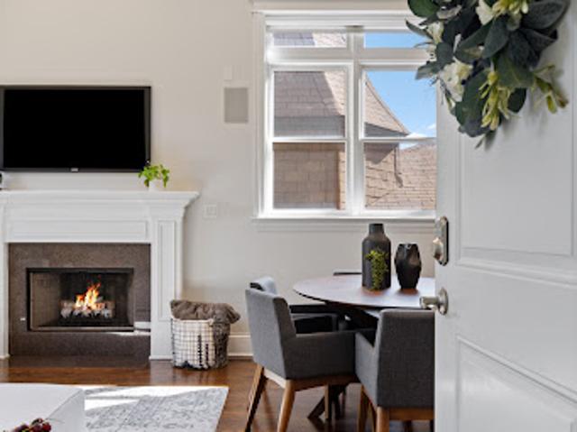 Apartment for sale in Chicago, Cook County