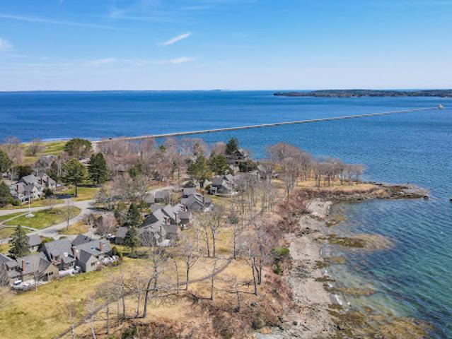 Apartment for sale in Rockland, Maine