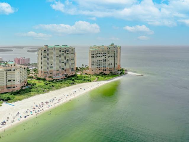 Apartment for sale in Marco Island, Florida
