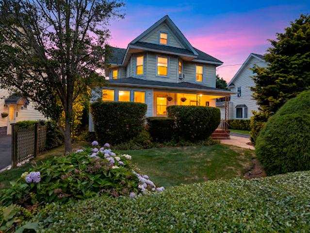 Apartment for sale in Nassau, New York