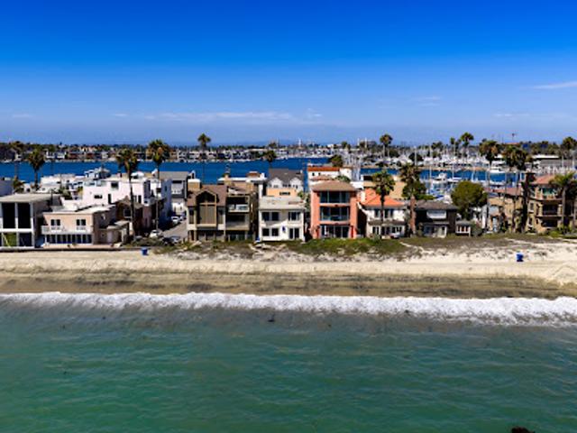 Apartment for sale in Long Beach, California