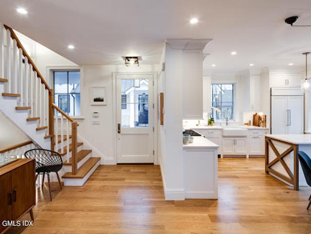 Apartment for sale in Greenwich, Connecticut