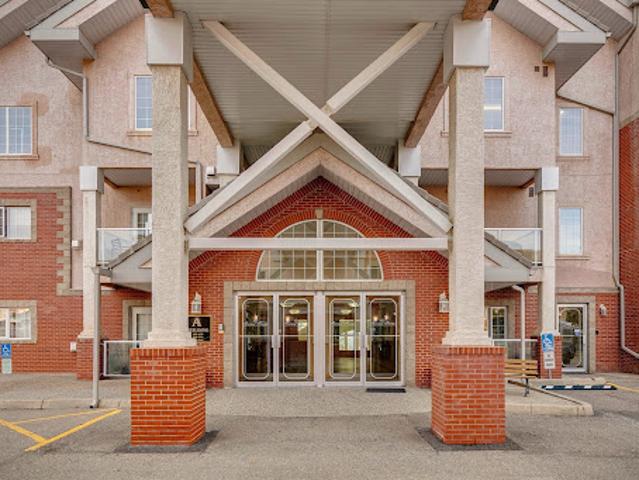 Apartment for sale in Northwest, Alberta