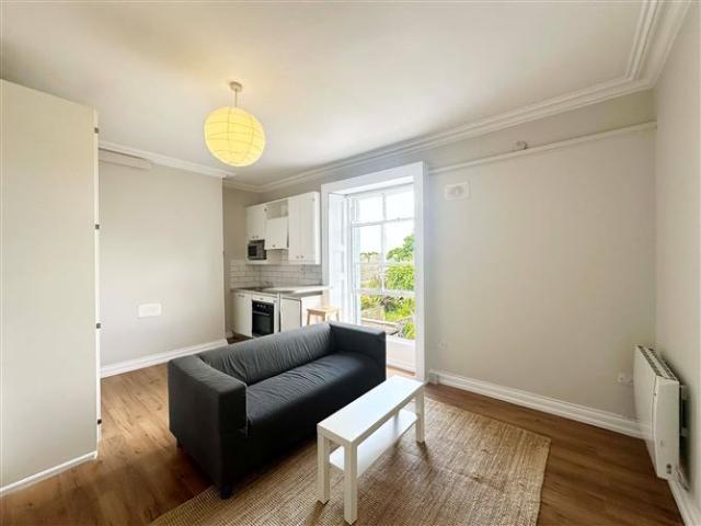 Apartment to rent in Bluebell, North Tipperary