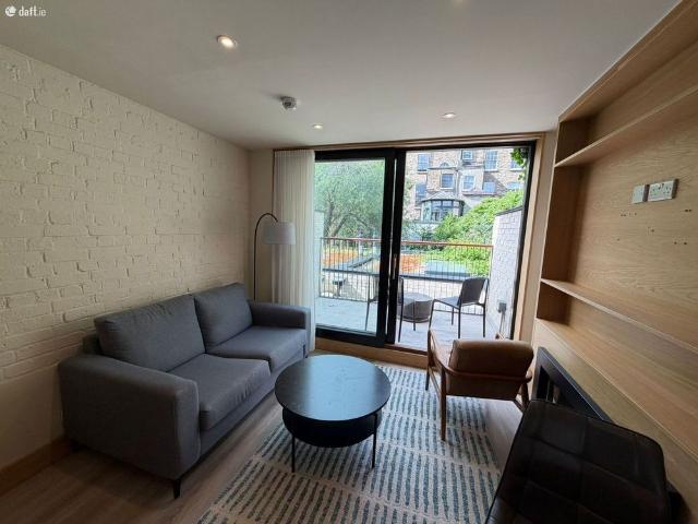 Apartment to rent in Bluebell, North Tipperary