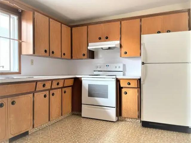 Apartment for rent in Tuxedo Park, Calgary